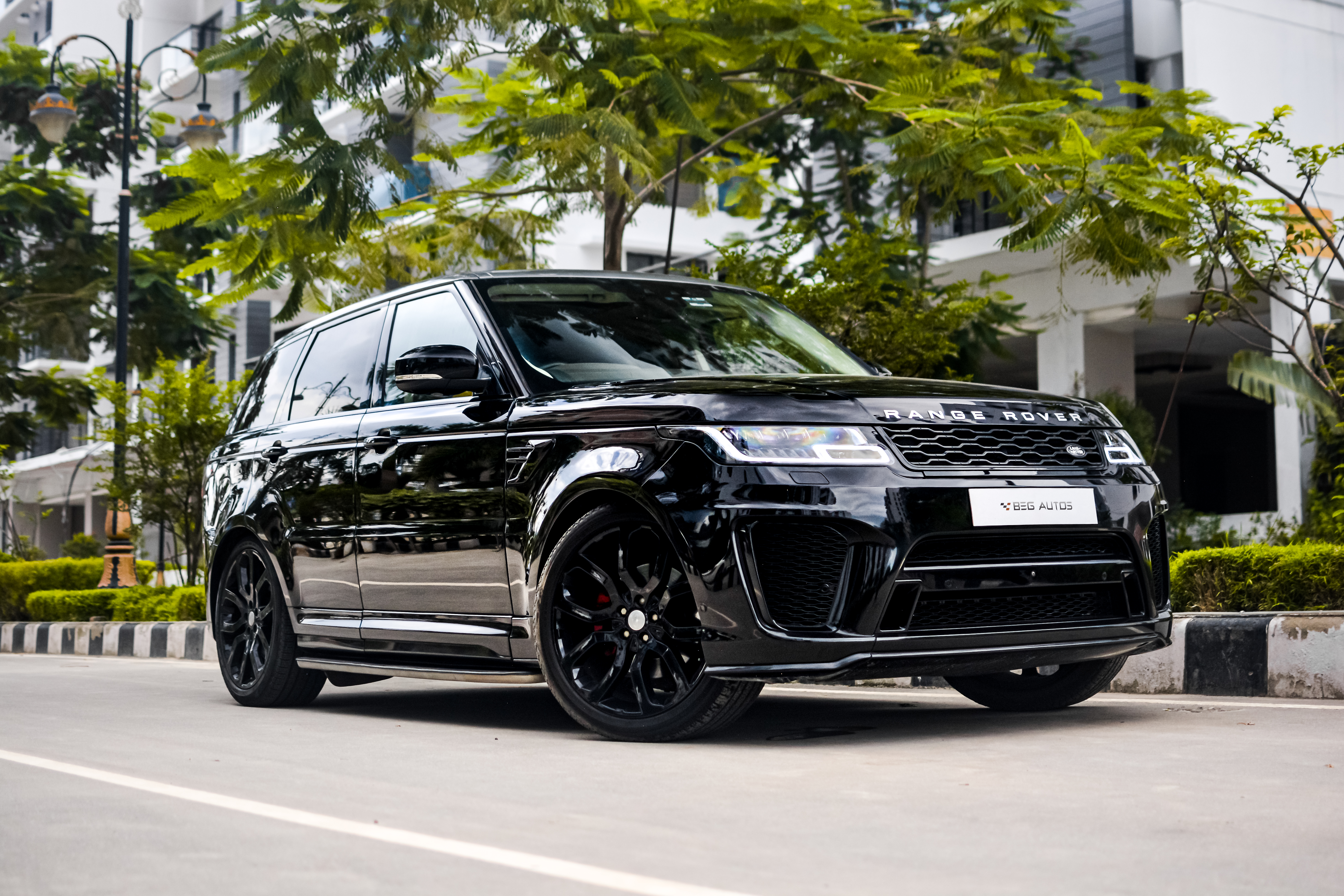Gallery — Range Rover Sport SVR Facelift Conversion